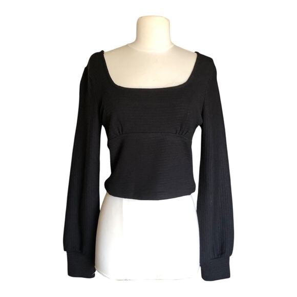 Band Of The Free NWT Scoop Neck Open Back Ribbed Knit Crop Black Top Medium - Picture 1 of 12